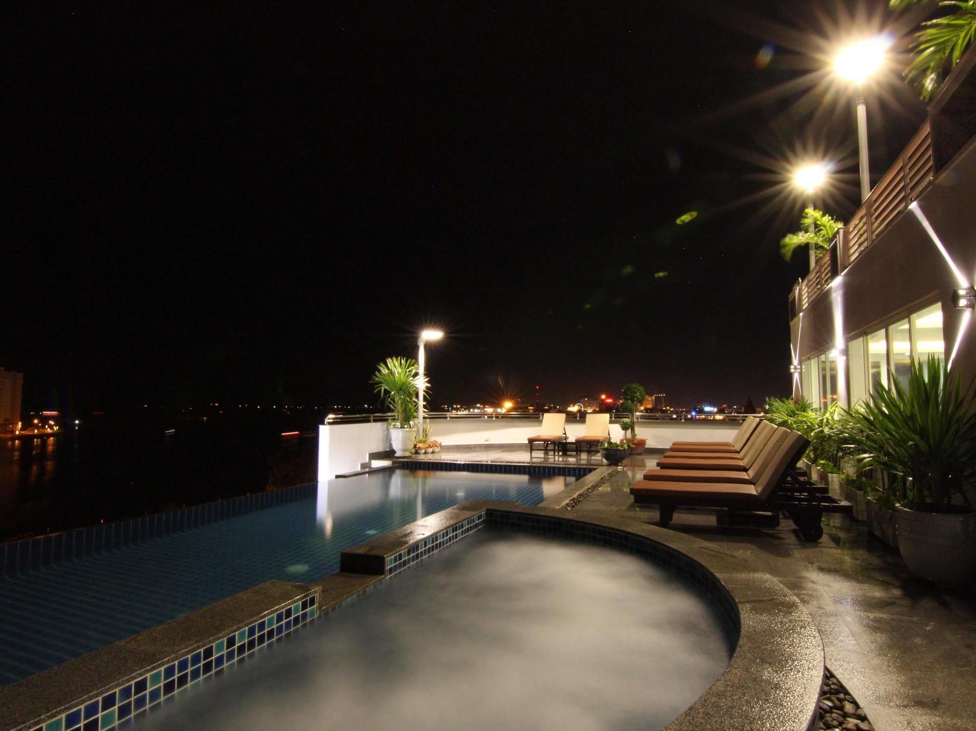 Harmony Phnom Penh Hotel Exterior foto